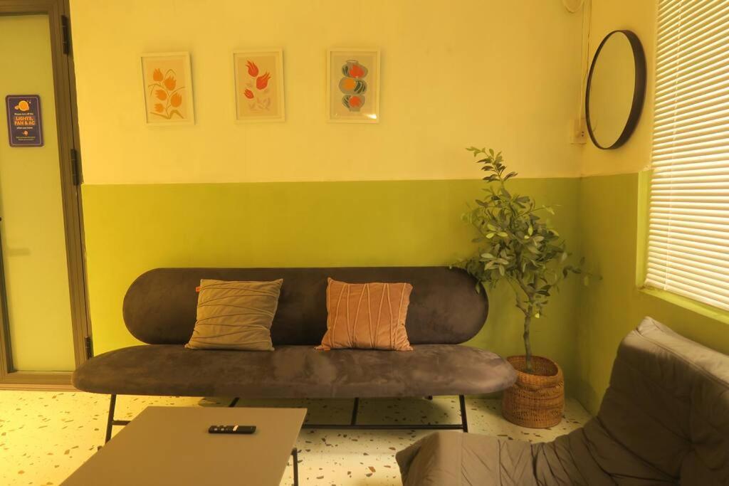 True Local Living In District 1 - Sumo * TP. Hồ Chí Minh