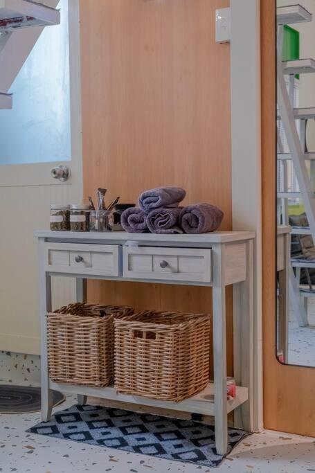 True Local Living In District 1 - Sumo Apartment
